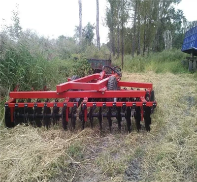 Kmetijski stroji Tritočkovna kolutna brana